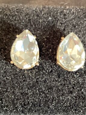 Classic Teardrop Crystal Stud Earrings in Clear with Gold Setting